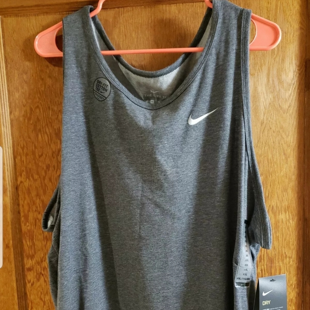 2 Nike mens tank tops
